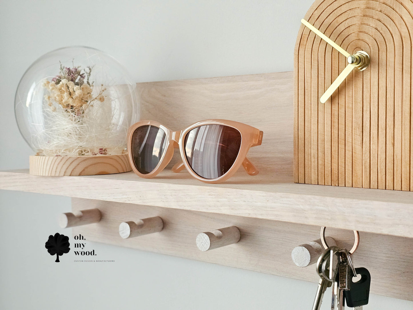 Wooden entryway organizer