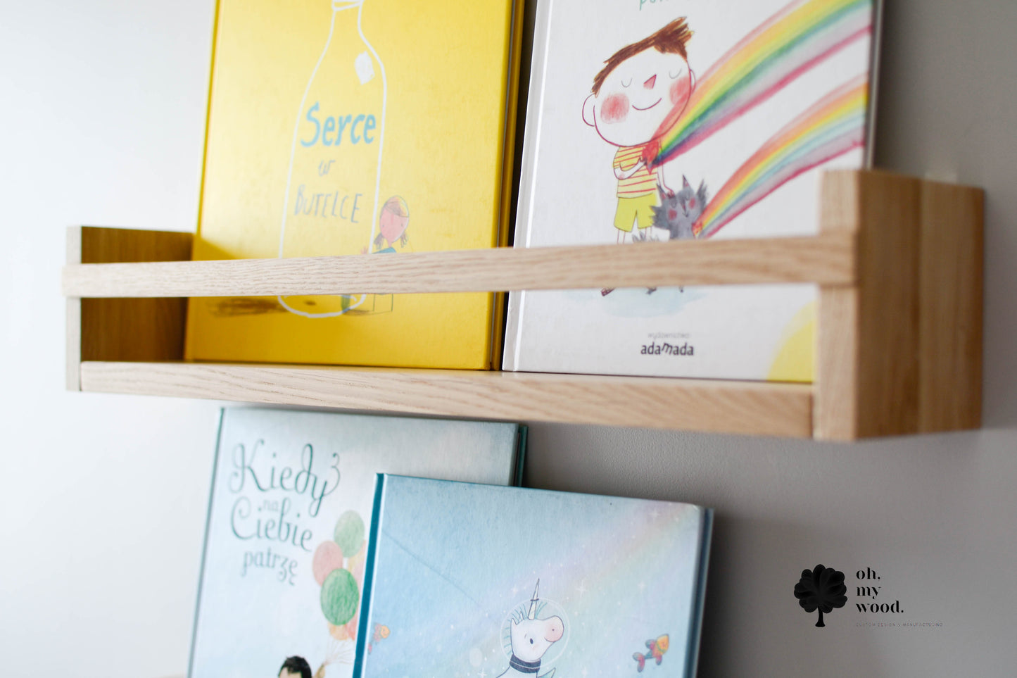 Wooden nursery kids bookshelf