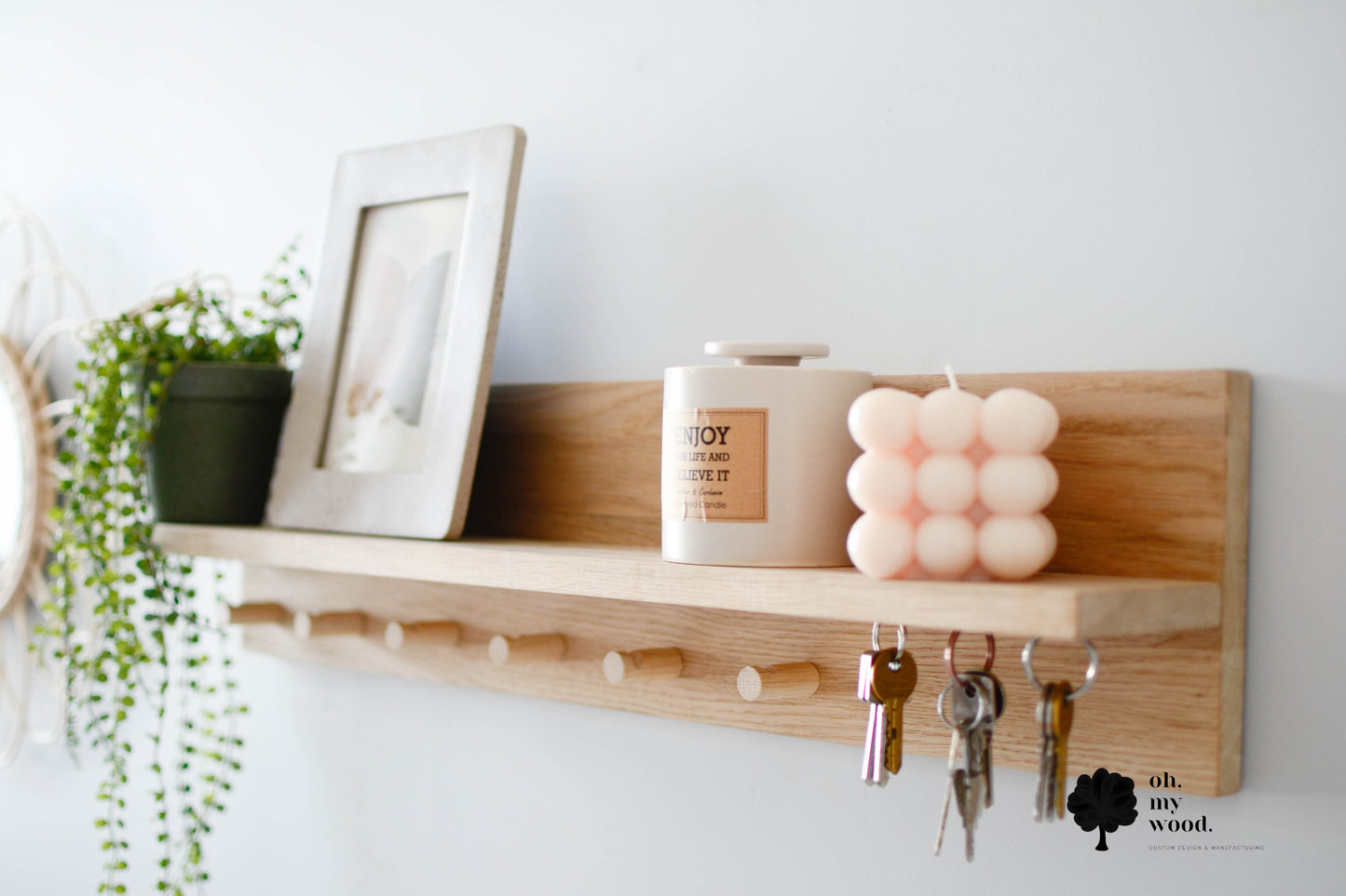 Wooden entryway organizer