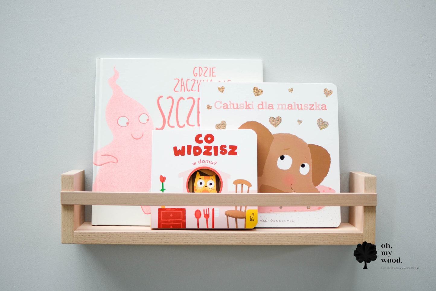 Wooden nursery kids bookshelf