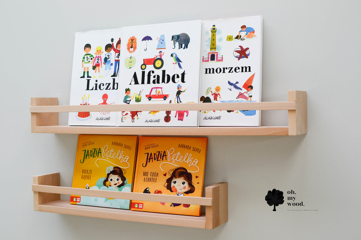 Wooden nursery kids bookshelf