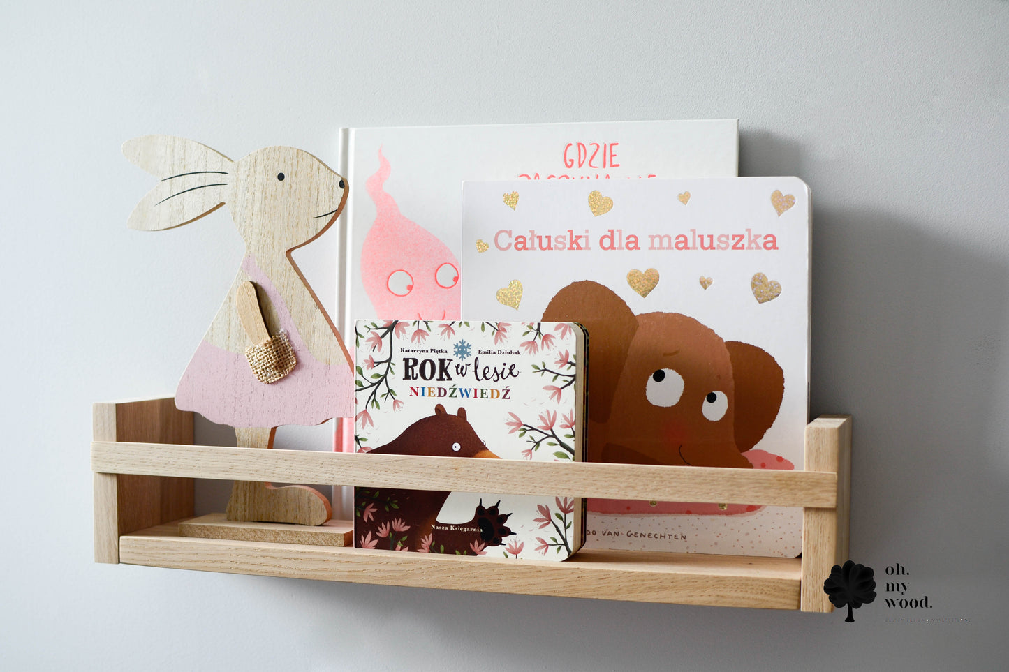Wooden nursery kids bookshelf